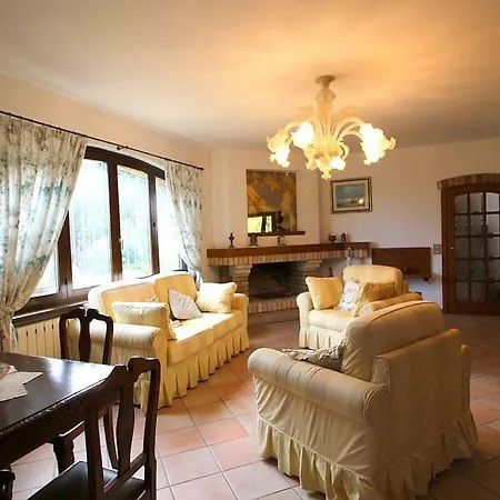 Villa Spaccio Bagnolo Sleeps 9 Pool Wifi *