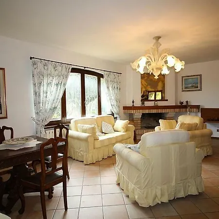 Spaccio Bagnolo Sleeps 9 Pool Wifi Villa