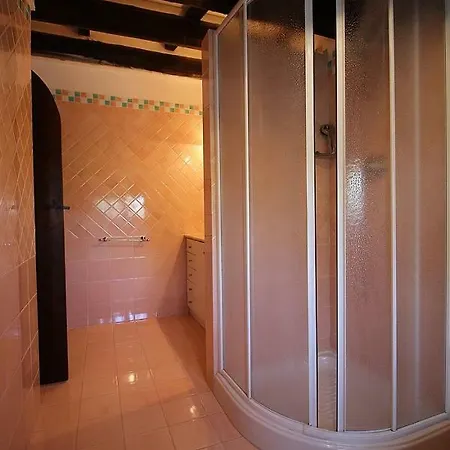 Villa Spaccio Bagnolo Sleeps 9 Pool Wifi